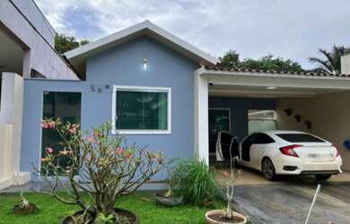 Imagem: A casa em condomínio possui 3 Dormitórios, 1 Banheiro, 4 Vagas