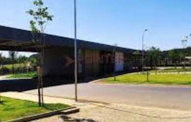 Imagem: O terreno possui 300m² de Área e está localizado em Jardins