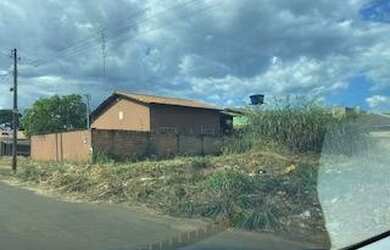 Imagem: O terreno possui 450m² de Área e está localizado em Setor