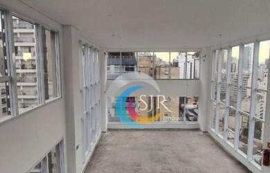 Imagem: O depósito possui 4 Vagas na garagem e 360m² de Área e está