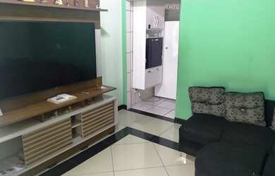 Imagem: A casa possui 2 Dormitórios, 1 Banheiro, 1 Vaga na garagem