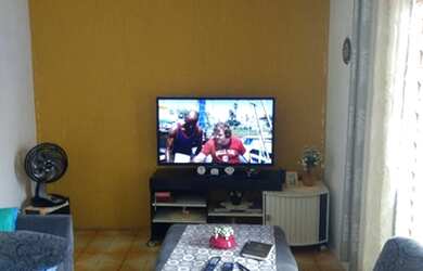 Imagem: A casa à venda possui 3 Dormitórios, 2 Banheiros, 4 Vagas