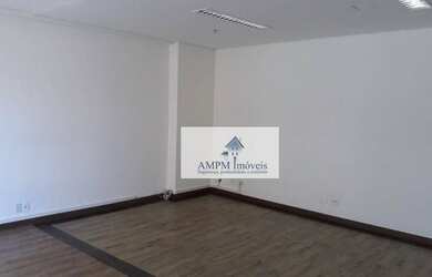 Imagem: O depósito possui 1 Vaga na garagem, 40m² de Área e está