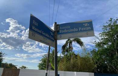 Imagem 2: Maravilhoso terreno de 1418 M2, à 50 metros do mar localizado na Praia...