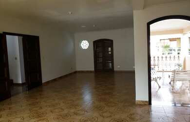 Imagem 1: Casa Jaguare. 327m² de Área, 5 Vagas na garageme4 Dormitórios