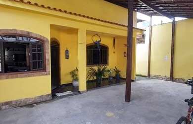 Imagem: A casa em condomínio possui 3 Dormitórios, 3 Banheiros, 1