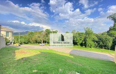 Imagem: O terreno possui 365m² de Área e está localizado em Parque