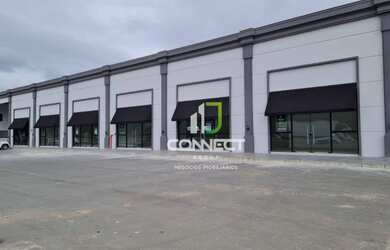 Imagem: O depósito possui 340m² de Área e está localizado em Itaipava