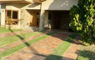 Imagem: Casa Condomínio Fechado / 4 Quartos/ 1.800.000,00