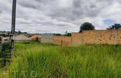 Imagem: O terreno possui 465m² de Área e está localizado em Neves