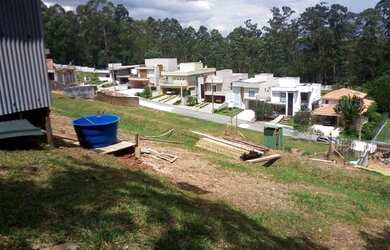 Imagem: O terreno possui 360m² de Área e está localizado em Jardim