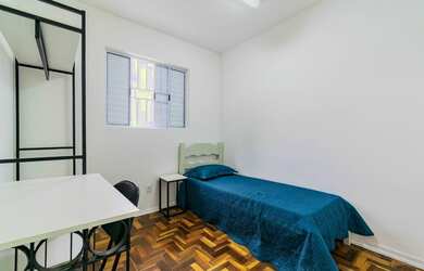 Imagem: Quarto mobilado em casa compartilhada