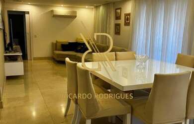 Imagem: O apartamento possui 3 Dormitórios, 4 Banheiros, 2 Vagas na