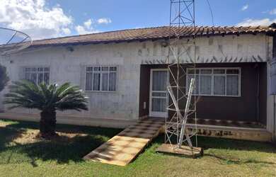 Imagem 3: Vendo essa casa grande em Brasília