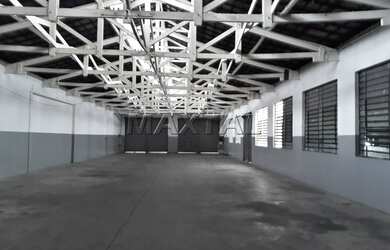 Imagem 6: Galpão 591m², 3 salas. Altura 5,20m, 04 banheiros, copa cozinha, vestiários