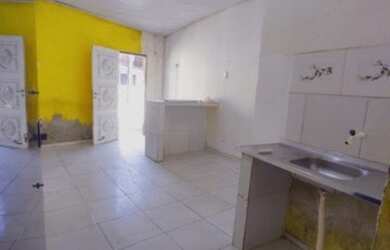 Imagem: A casa possui 1 Dormitório, 1 Banheiro, 60m² de Área e está