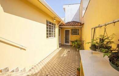 Imagem 2: Sobrado 02Quartos 02Vagas de Garag. 02Banheiros 01Salão de festas Cozinha...