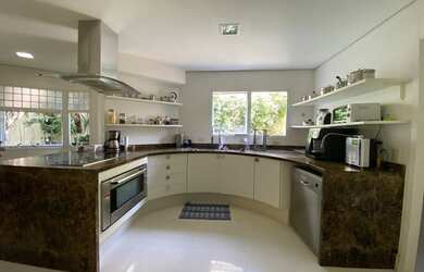 Imagem 8: Condomínio familiar com poucas casas no Jardim Cordeiro