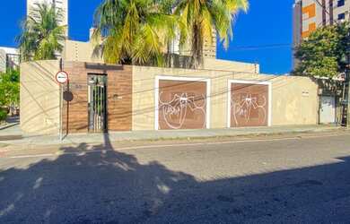 Imagem: O depósito possui 220m² de Área e está localizado em Joaquim