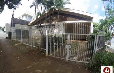 Imagem: O depósito possui 4 Vagas na garagem e 312m² de Área e está