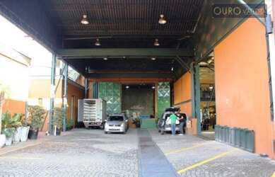 Imagem: O depósito possui 360m² de Área e está localizado em Vila