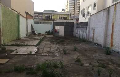 Imagem: O terreno possui 229m² de Área e está localizado em Canto