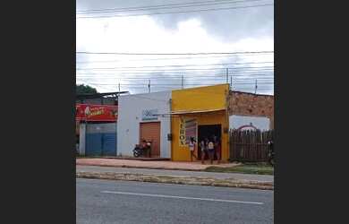 Imagem: O depósito está localizado em Prainha, Santarém à venda