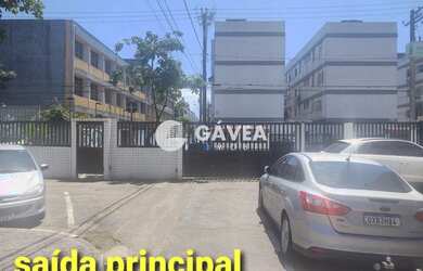 Imagem: O apartamento possui 3 Dormitórios, 1 Banheiro, 1 Vaga na garagem