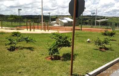 Imagem 4: Lotes a prestação prontos para a construção de casas e comércios...