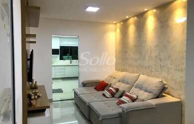 Imagem: A casa em condomínio possui 3 Dormitórios, 3 Banheiros, 2