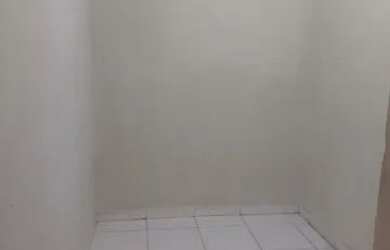 Imagem: A casa possui 2 Dormitórios, 1 Banheiro e está localizado