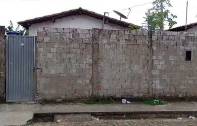 Imagem: A casa possui 2 Dormitórios e está localizado em Parque Brasil