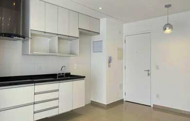 Imagem: O apartamento possui 1 Dormitório, 1 Banheiro, 1 Vaga na garagem