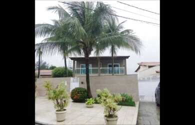 Imagem: A casa em condomínio possui 5 Dormitórios, 5 Banheiros, 4