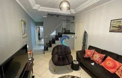 Imagem: A casa possui 4 Dormitórios, 2 Banheiros, 2 Vagas na garagem