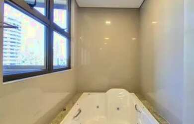 Imagem 8: Vista de milhões. Piscina, Varanda, Guarda roupae244m² de Área