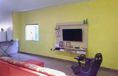 Imagem: A casa possui 2 Dormitórios, 2 Banheiros, 100m² de Área e