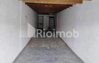 Imagem: O depósito possui 120m² de Área, Imóvel novo e está localizado