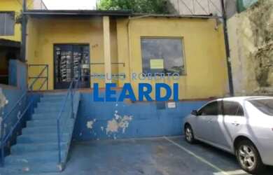 Imagem: A casa possui 2 Dormitórios, 1 Banheiro, 1 Vaga na garagem