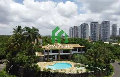 Imagem: A casa possui 5 Dormitórios, 4 Banheiros, 4 Vagas na garagem