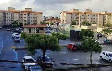 Imagem: O apartamento possui 2 Dormitórios, 1 Banheiro, 1 Vaga na garagem