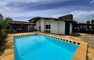 Imagem: A casa em condomínio possui 3 Dormitórios, 5 Banheiros, 3