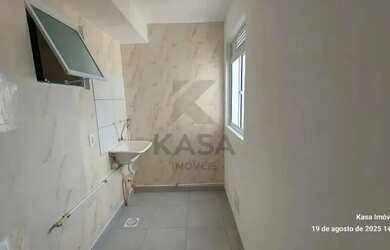 Imagem 7: Apartamento com 2 dormitórios, piscina, salão de festas e vaga de garagem