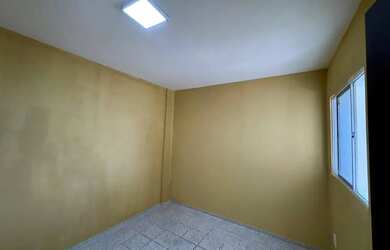 Imagem 3: Quarto e sala, vaga de garagem, aceita financiamento