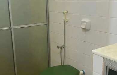 Imagem: A casa possui 3 Dormitórios, 4 Banheiros, 5 Vagas na garagem