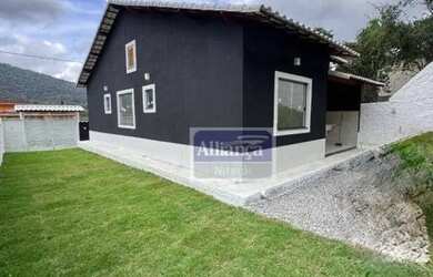 Imagem 8: Casa plana em terreno com 360m², com 3 dormitórios, 1 suíte e 4 vagas...