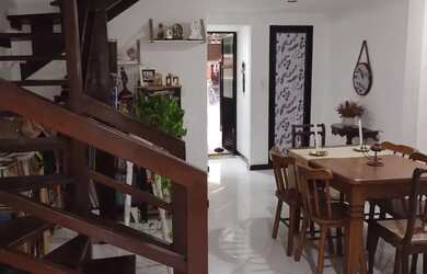 Imagem: A casa em condomínio possui 2 Dormitórios, 2 Banheiros, 1