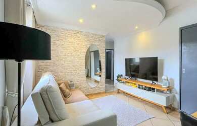 Imagem: O apartamento possui 4 Dormitórios, 2 Banheiros, 1 Vaga na