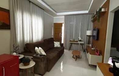 Imagem: A casa em condomínio possui 3 Dormitórios, 2 Banheiros, 2