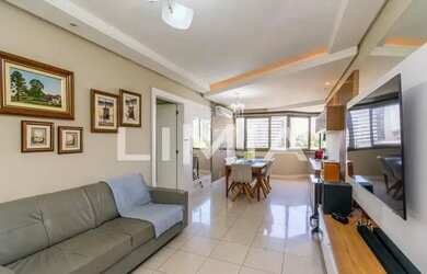 Imagem: O apartamentoe possui 3 Dormitórios, 2 Banheiros, 2 Vagas na